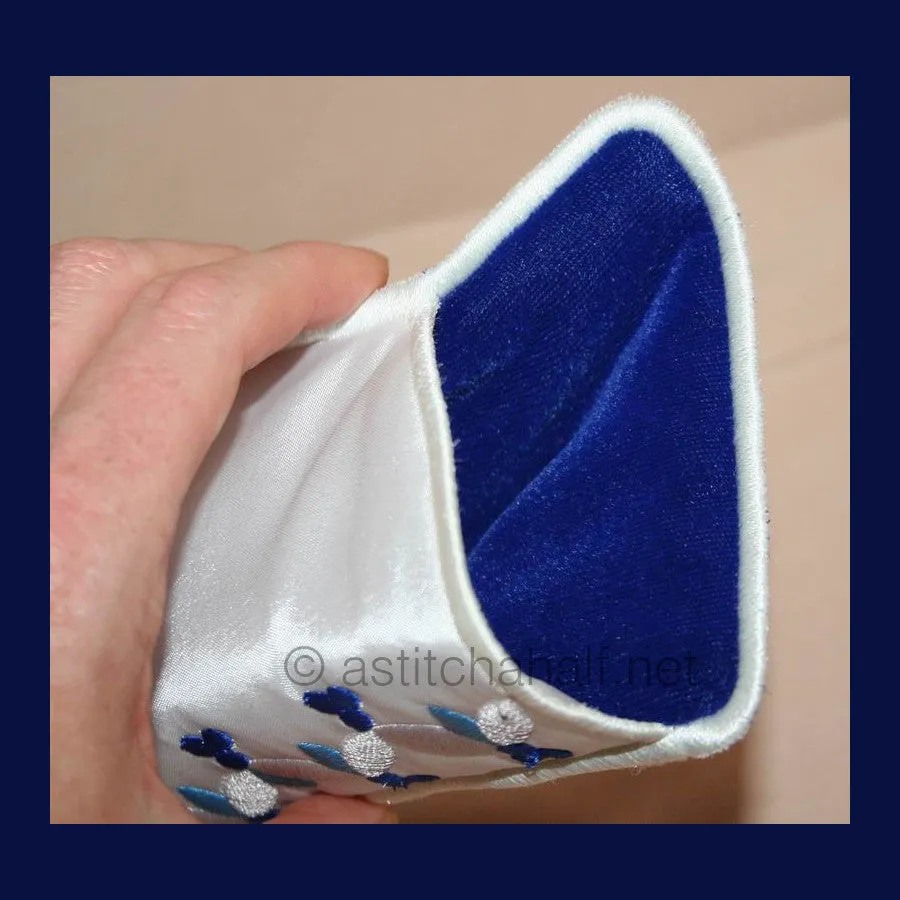 Royal Eyeglass Cases 02